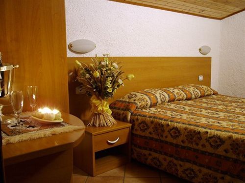Hotel Milano Piazzatorre Kültér fotó